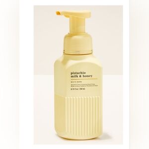 Pistachio Milk & Honey Foaming Soap